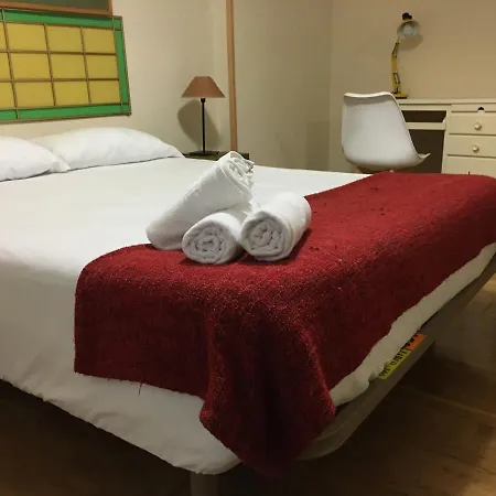 Calida Vivienda Turistica Centrica Junto Al Funicular Y Metro * 毕尔巴鄂