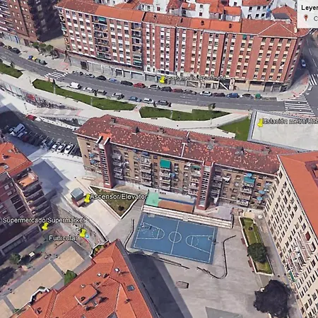 Calida Vivienda Turistica Centrica Junto Al Funicular Y Metro Bilbao