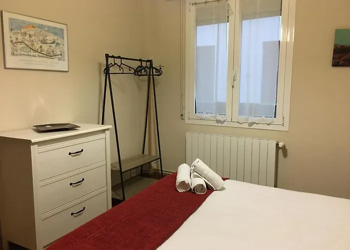 Calida Vivienda Turistica Centrica Junto Al Funicular Y Metro *