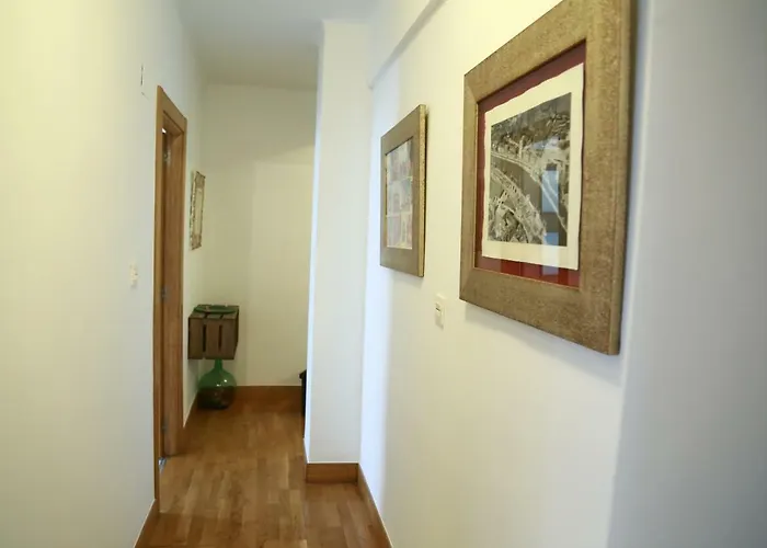 Appartement Calida Vivienda Turistica Centrica Junto Al Funicular Y Metro